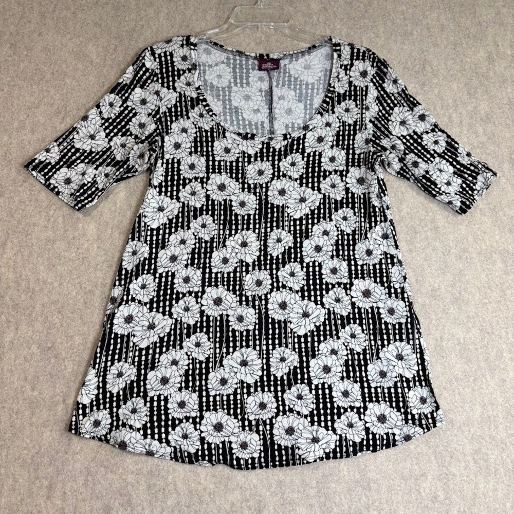 Salaam Tunic Top Womens Medium Black White Floral Rayon Knit Elbow Sleeve Boho